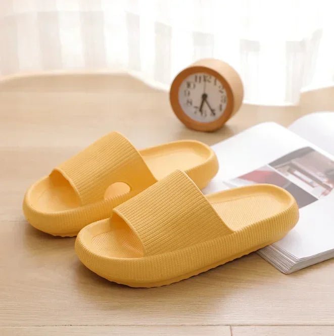 DRW'S14:366Yellow;200000124:46134930EVA Thick Sole 4cm Beach Slippers Cloud - Like Comfort Home Use Couple Height Increasing Indoor Solid Color Summer Sandals