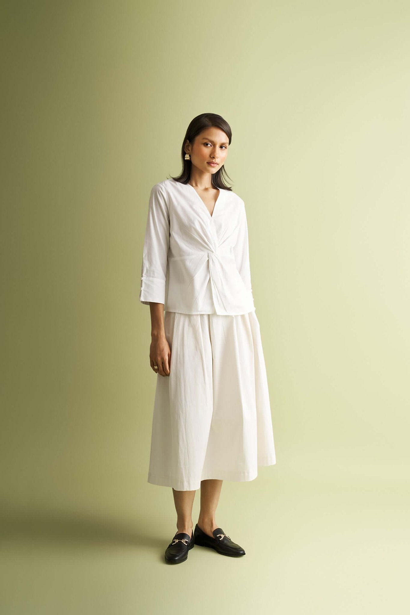 DRW'SDC-2513910Front Twist Top in White